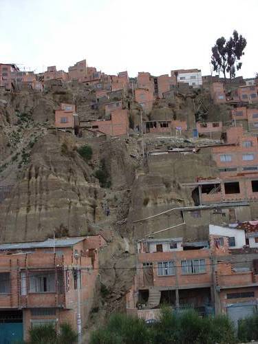 Maisons à flanc de montagne