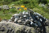 Cairn orné