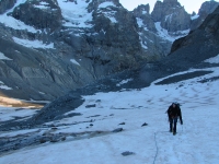 Montée au col du Sélé