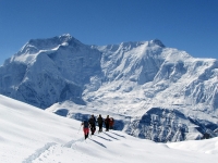 Népal : Face aux Annapurnas.